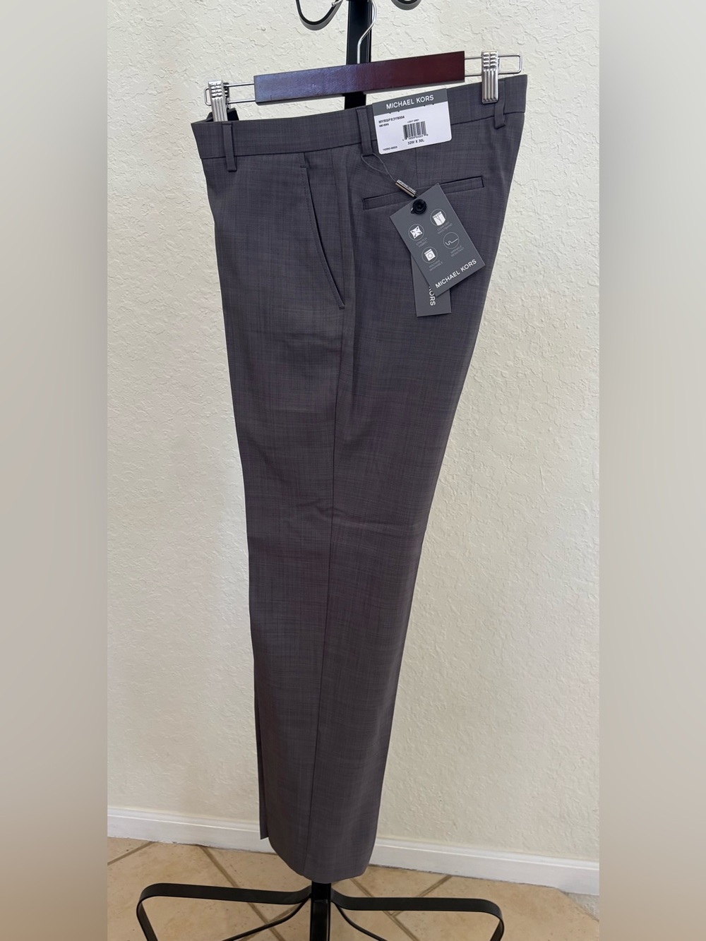Michael Kors men’s dress pants gray size 32x30. NWT